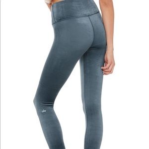 Alo Yoga leggings